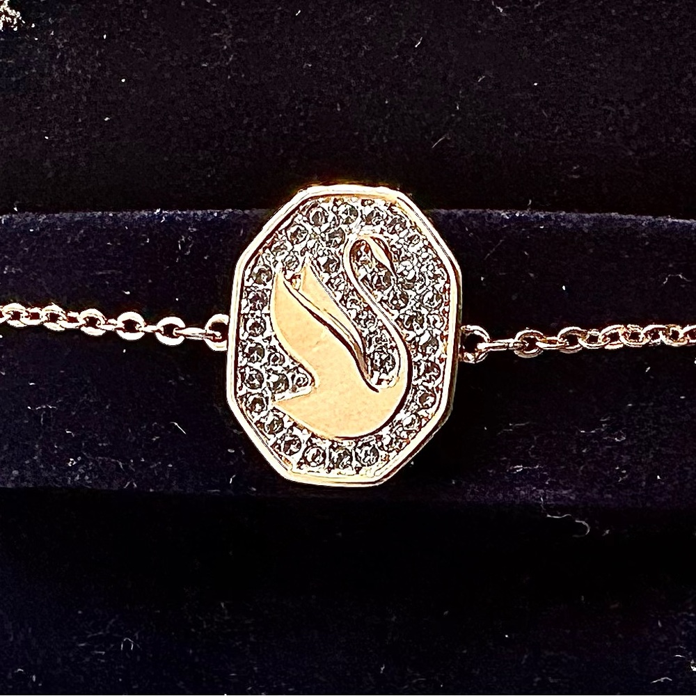 Swarovski swan bracelet rose gold rare